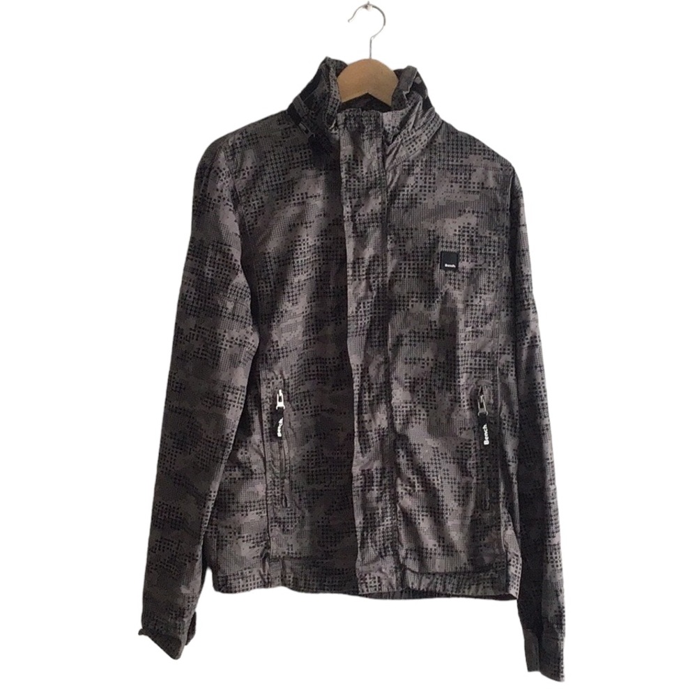 Bench Lightweight Jacket, size M